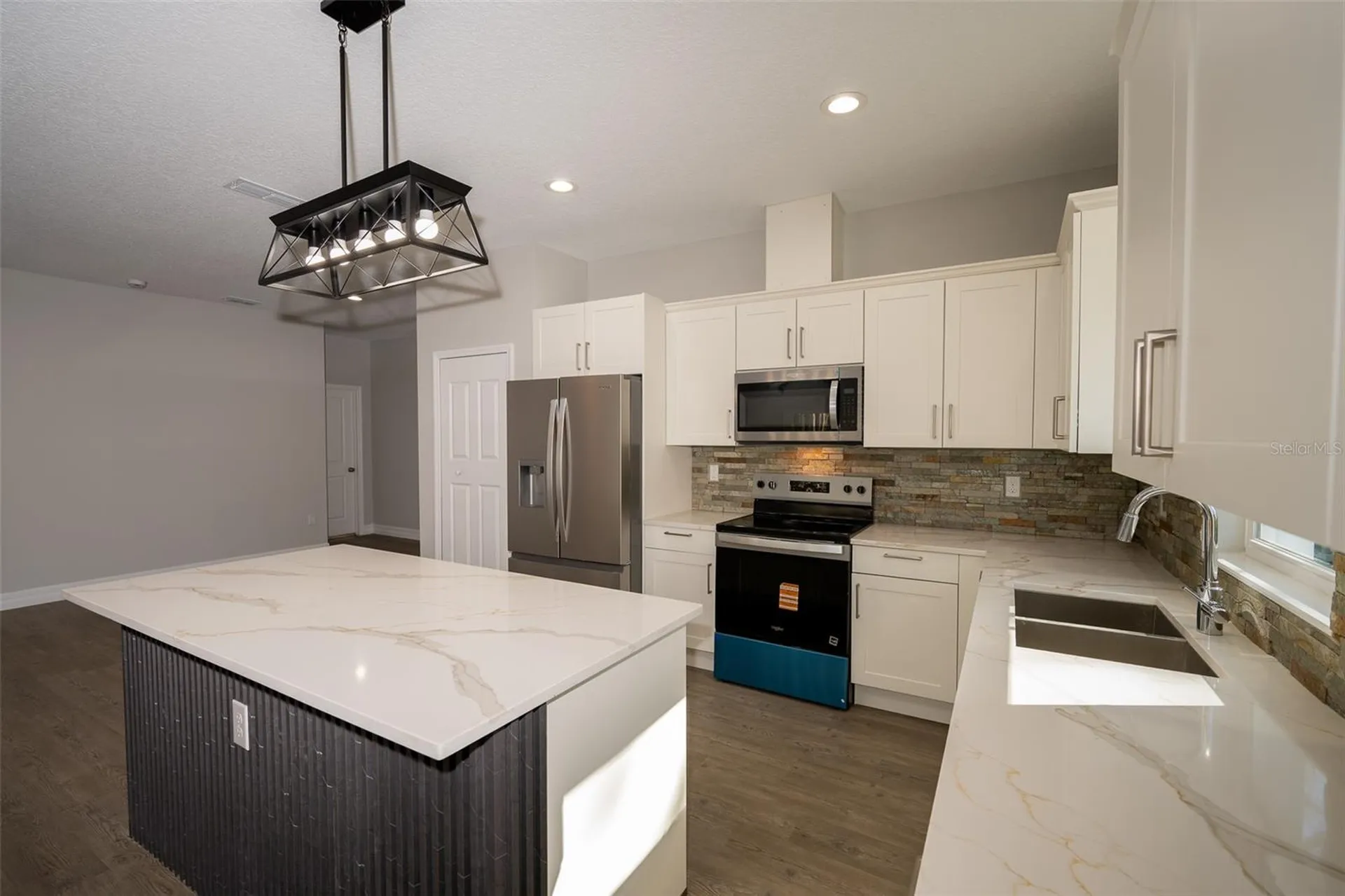 2390 9th Avenue Deland FL 32724