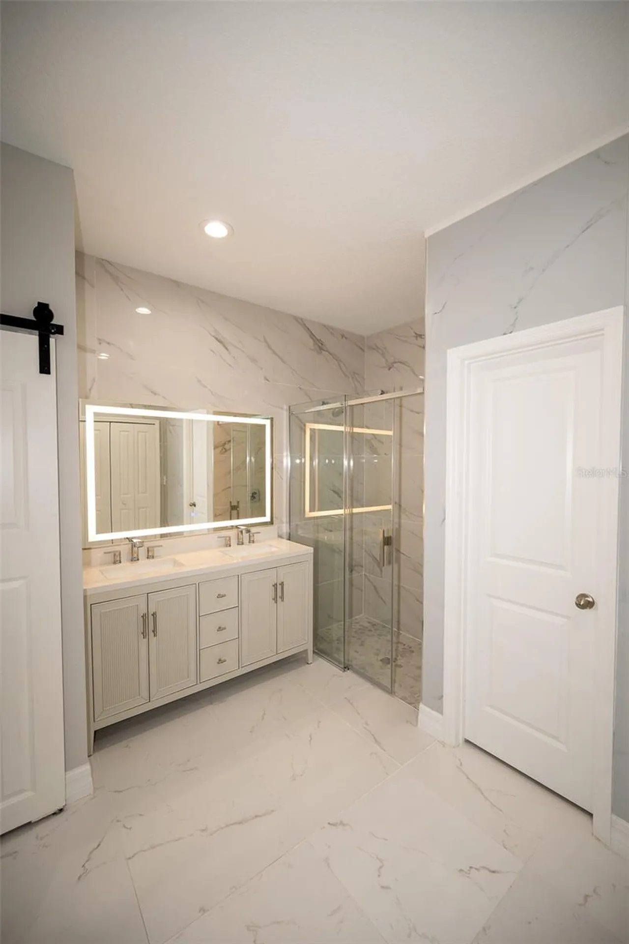 2390 9th Avenue Deland FL 32724