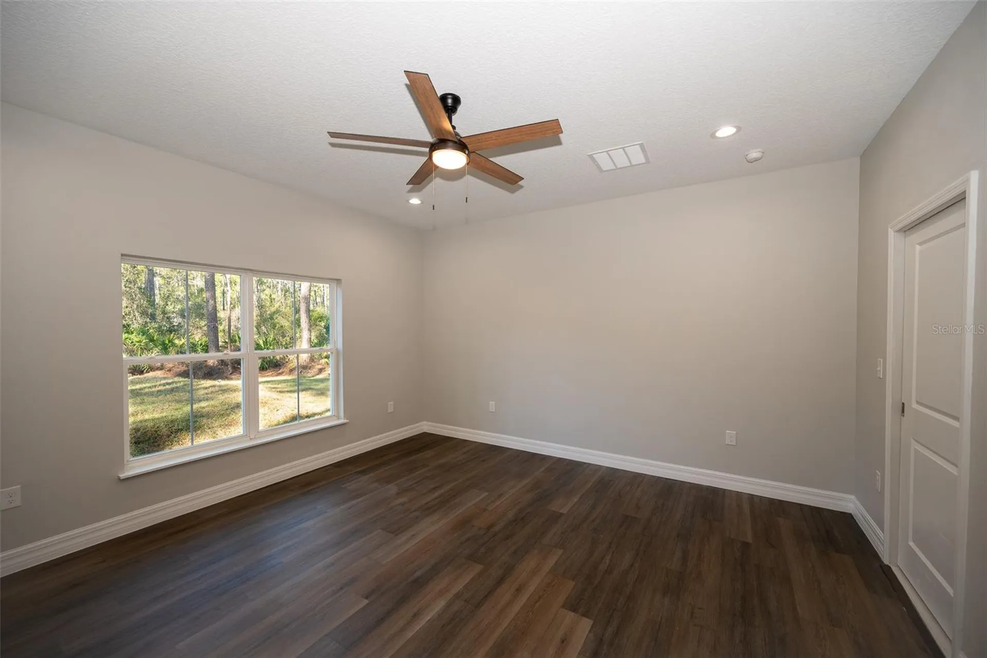 2390 9th Avenue Deland FL 32724