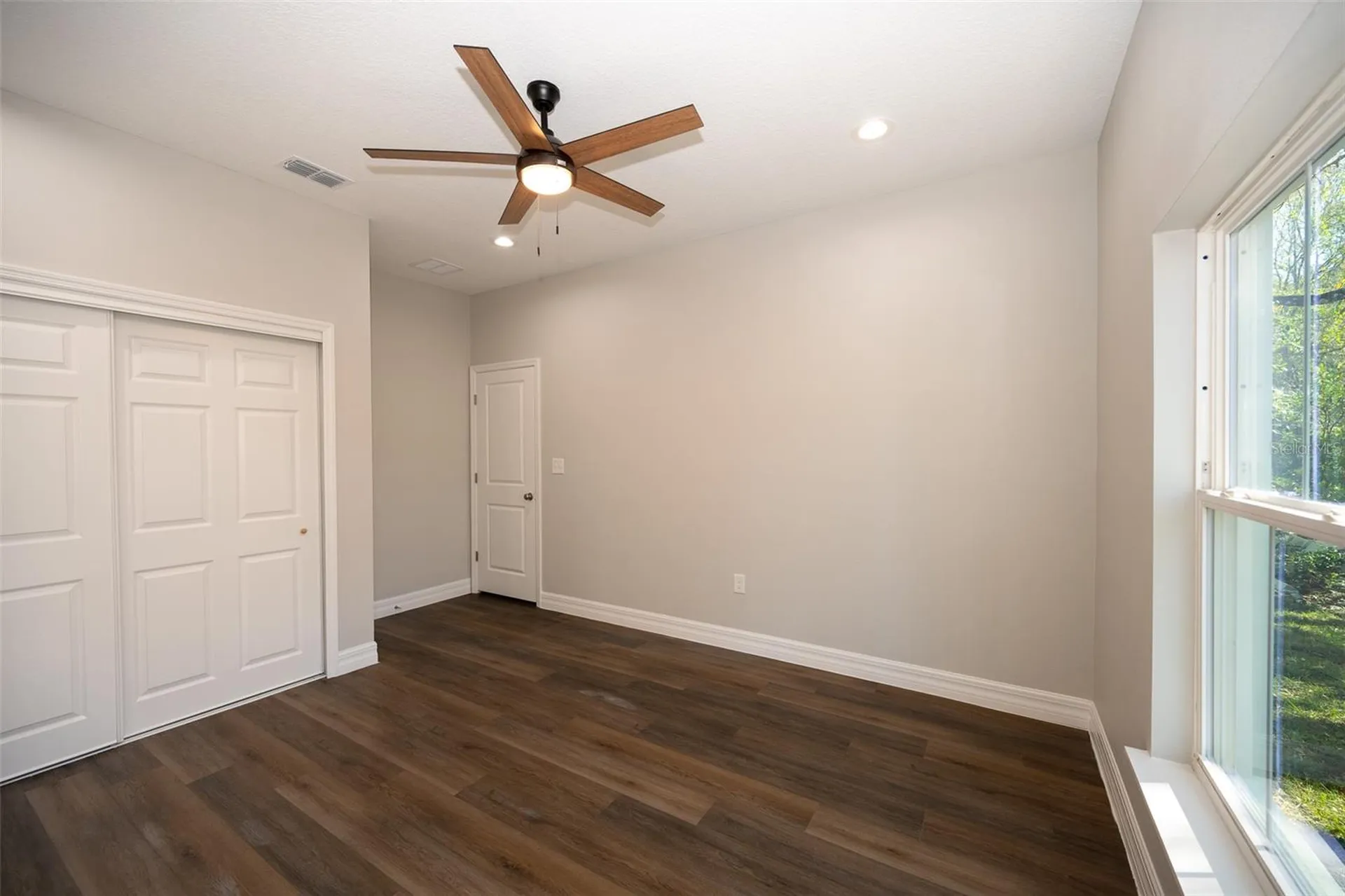 2390 9th Avenue Deland FL 32724