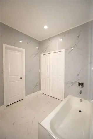 2390 9th Avenue Deland FL 32724
