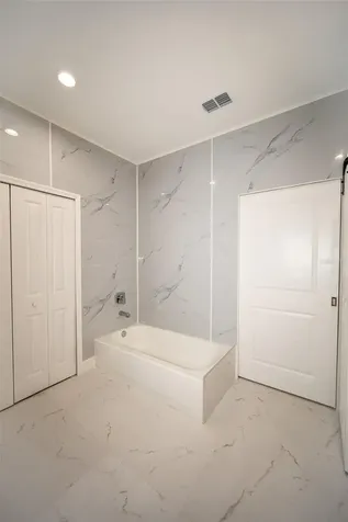 2390 9th Avenue Deland FL 32724