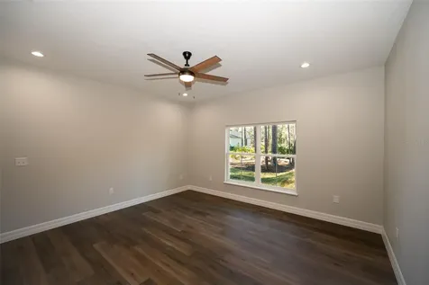 2390 9th Avenue Deland FL 32724