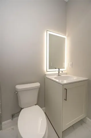 2390 9th Avenue Deland FL 32724