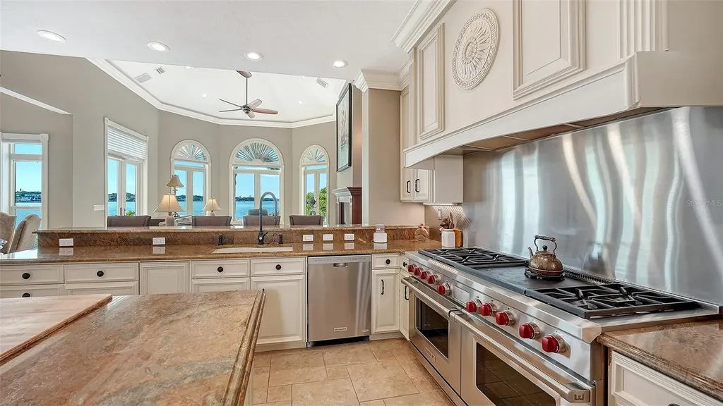 1240 Hillview Drive Sarasota FL 34239