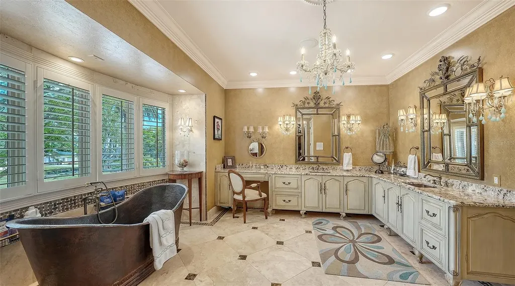 1240 Hillview Drive Sarasota FL 34239