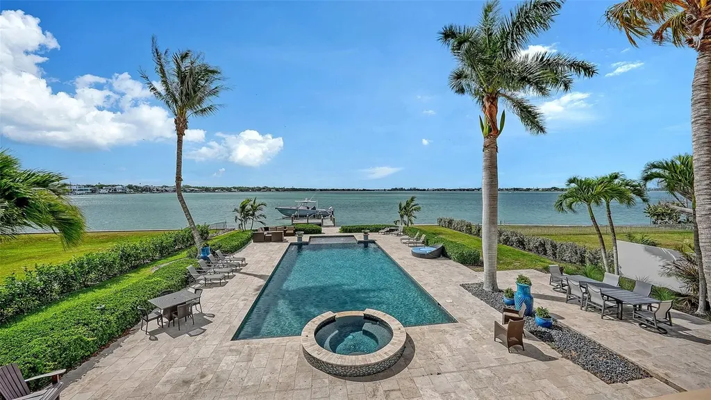 1240 Hillview Drive Sarasota FL 34239