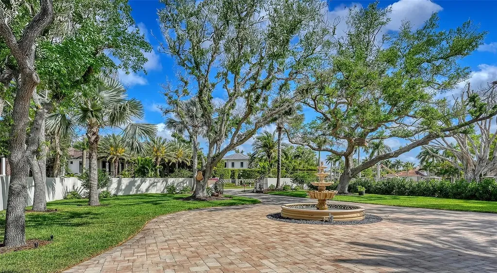1240 Hillview Drive Sarasota FL 34239