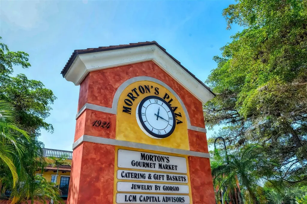 1240 Hillview Drive Sarasota FL 34239