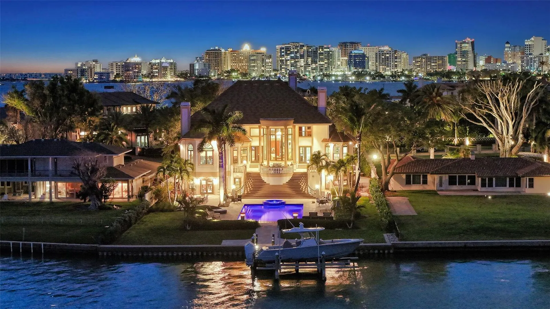 1240 Hillview Drive Sarasota FL 34239