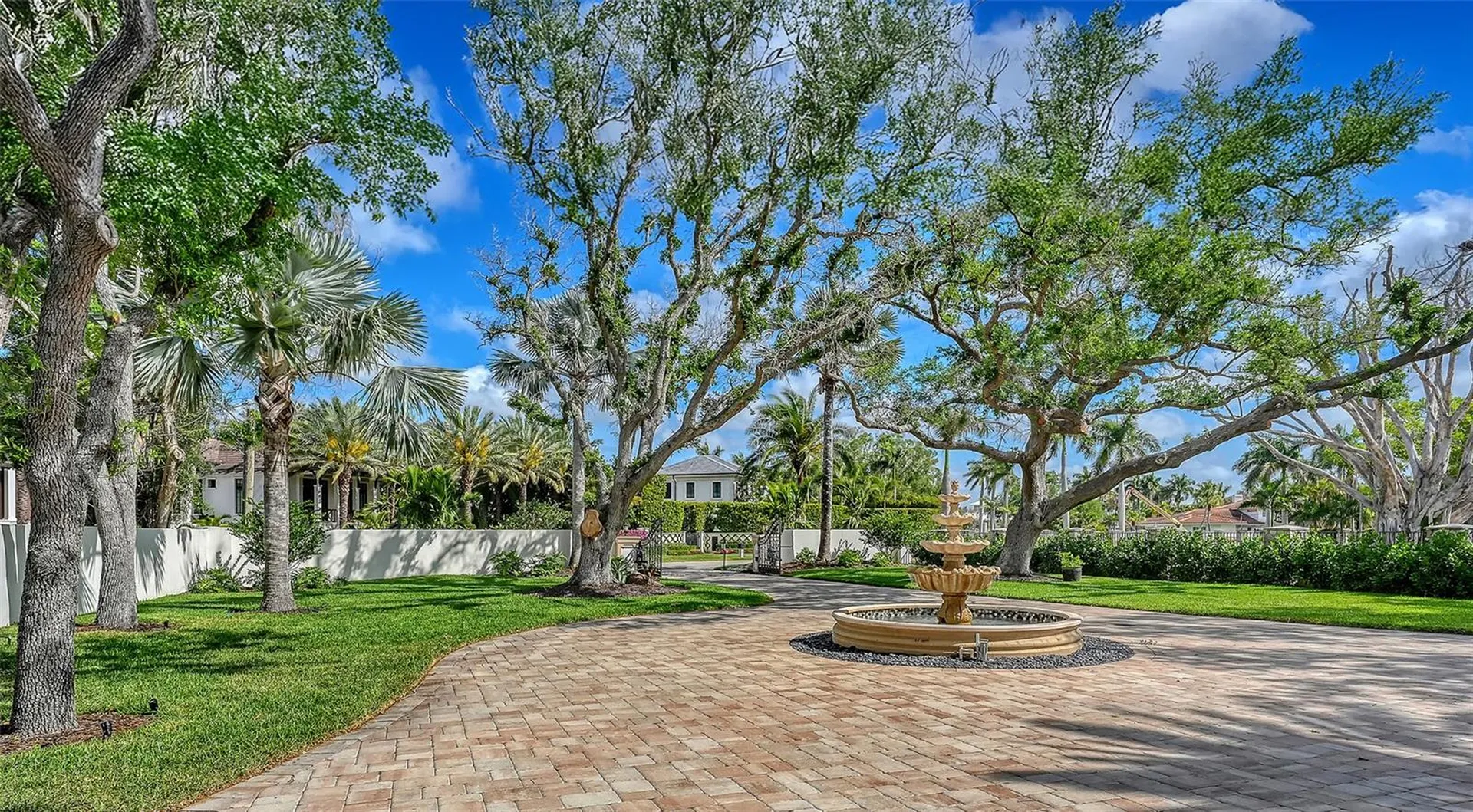 1240 Hillview Drive Sarasota FL 34239