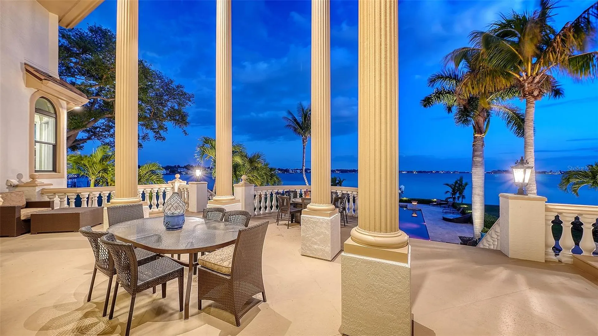 1240 Hillview Drive Sarasota FL 34239