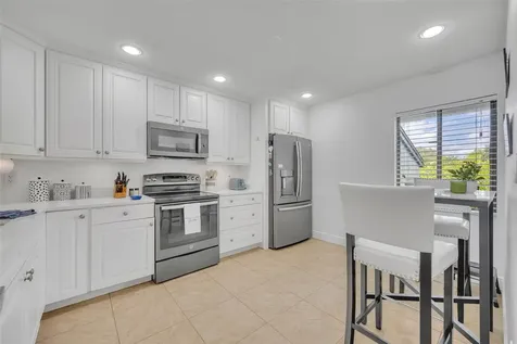 3 Escondido Circle Altamonte Springs FL 32701