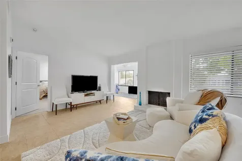 3 Escondido Circle Altamonte Springs FL 32701
