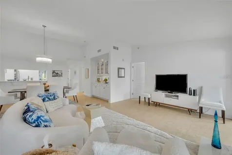 3 Escondido Circle Altamonte Springs FL 32701