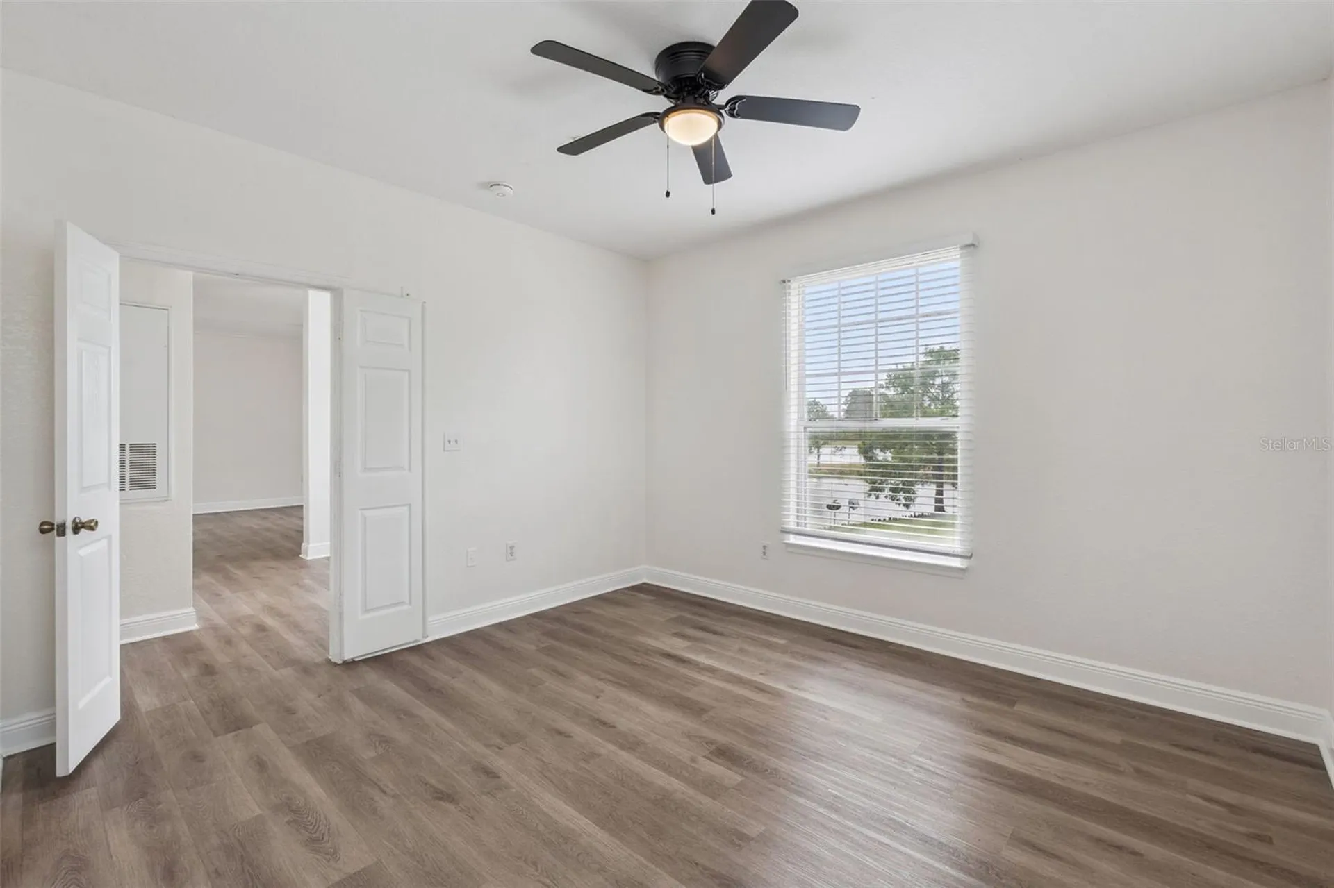 3702 Palm Desert Lane Orlando FL 32839