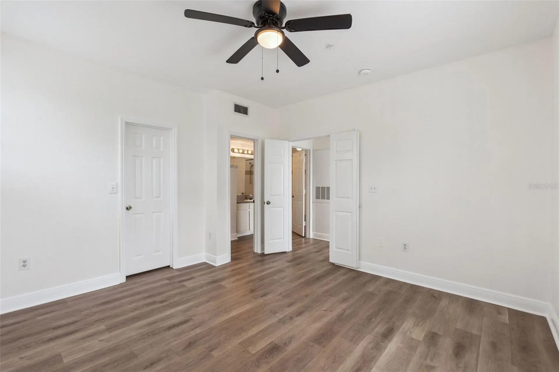 3702 Palm Desert Lane Orlando FL 32839