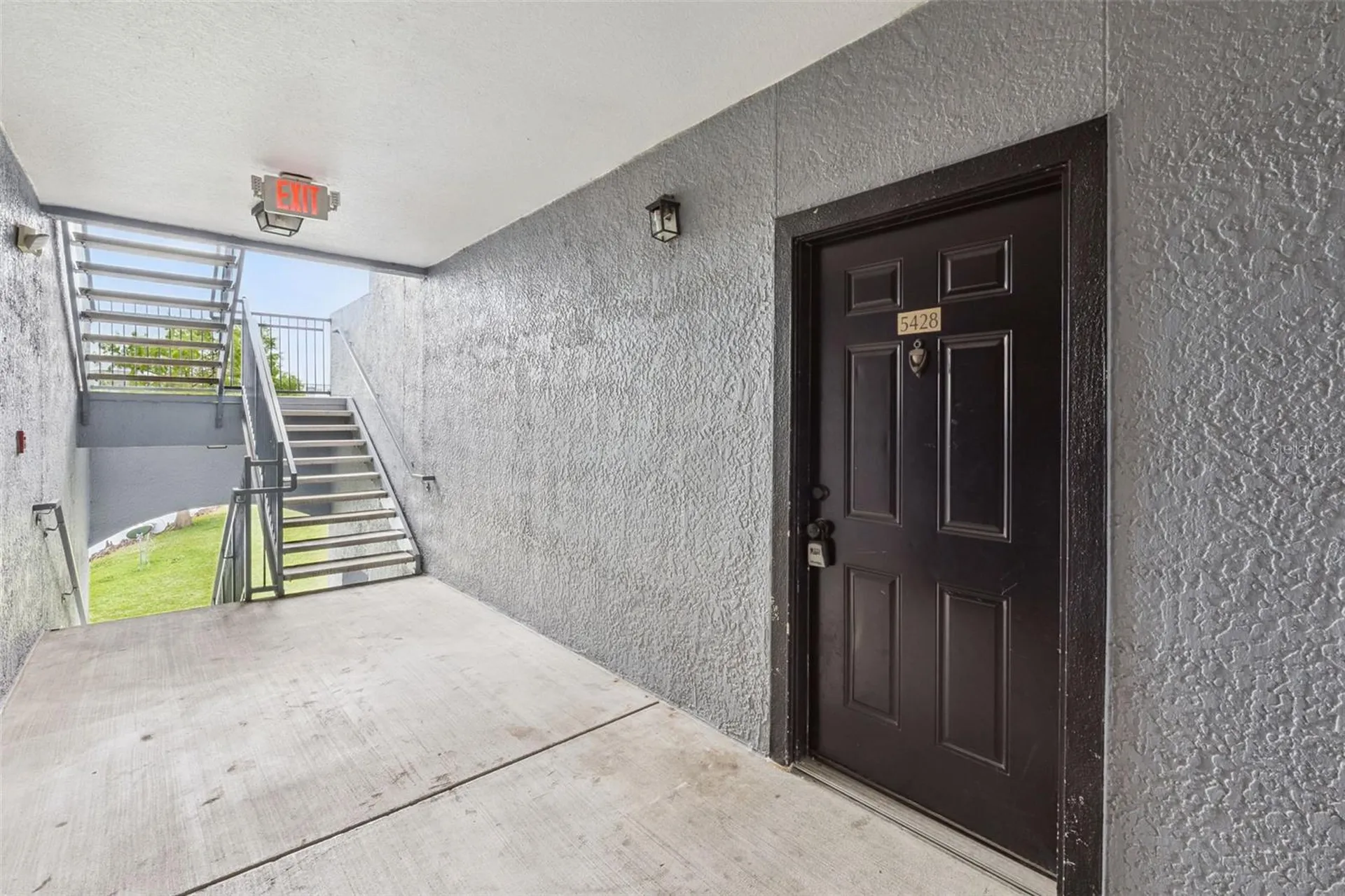 3702 Palm Desert Lane Orlando FL 32839