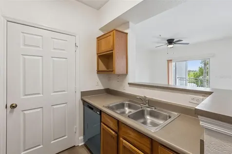3702 Palm Desert Lane Orlando FL 32839