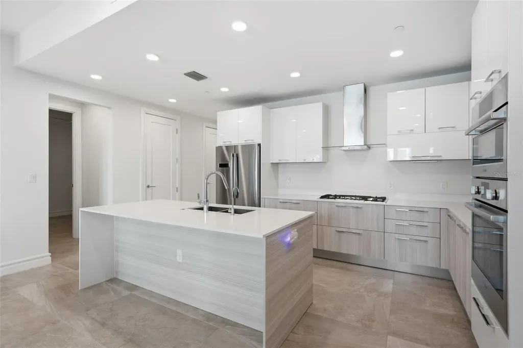 711 S Palm Avenue Sarasota FL 34236