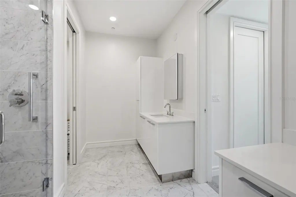 711 S Palm Avenue Sarasota FL 34236