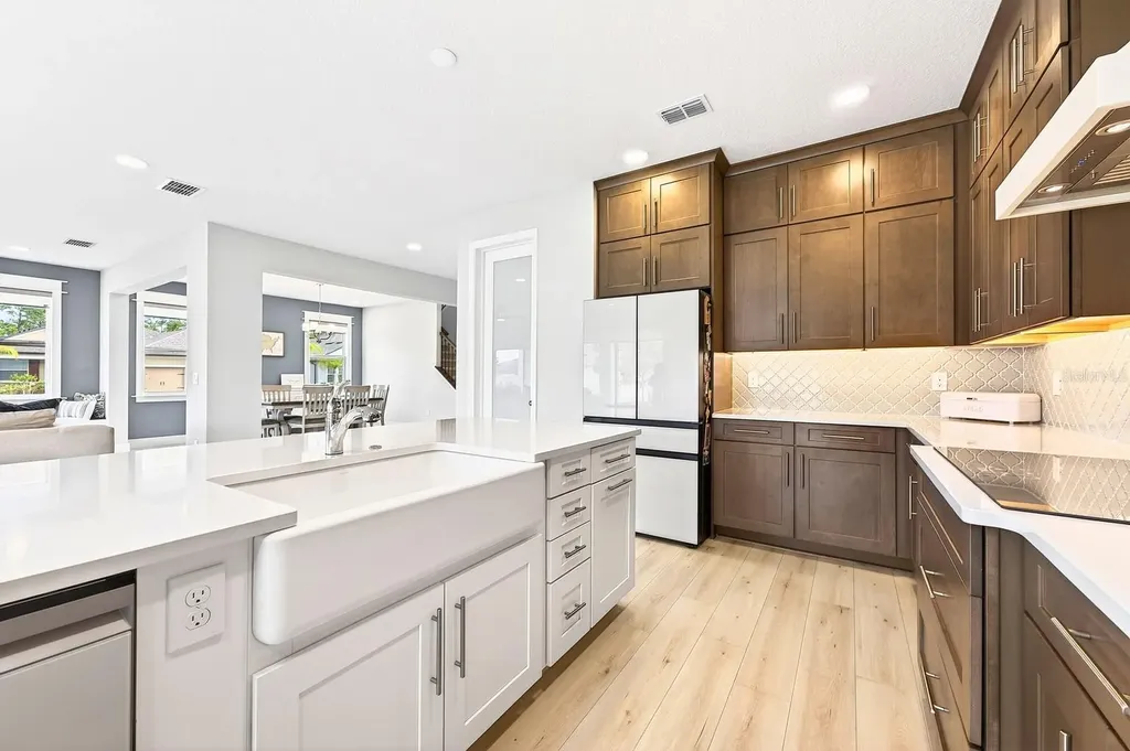 2234 Maroon Flame Court Oviedo FL 32765