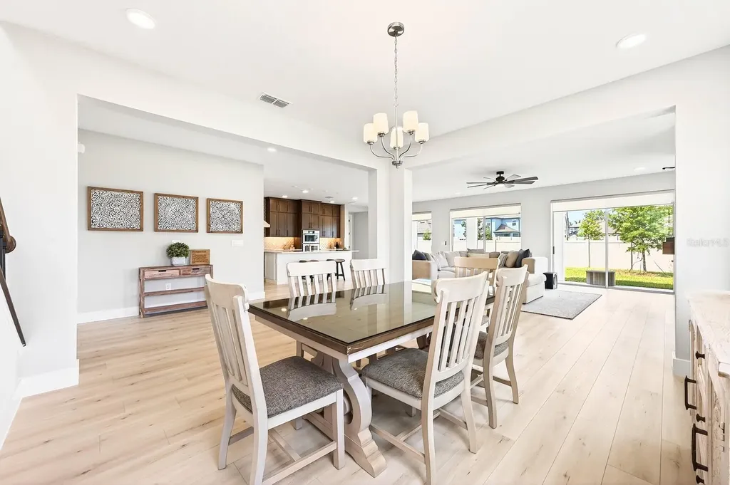 2234 Maroon Flame Court Oviedo FL 32765