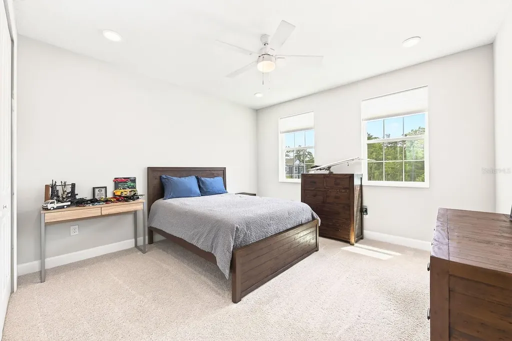 2234 Maroon Flame Court Oviedo FL 32765