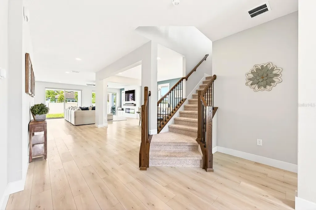 2234 Maroon Flame Court Oviedo FL 32765