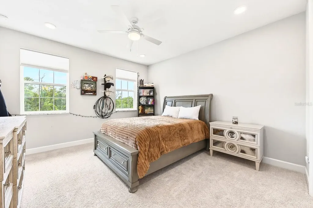 2234 Maroon Flame Court Oviedo FL 32765