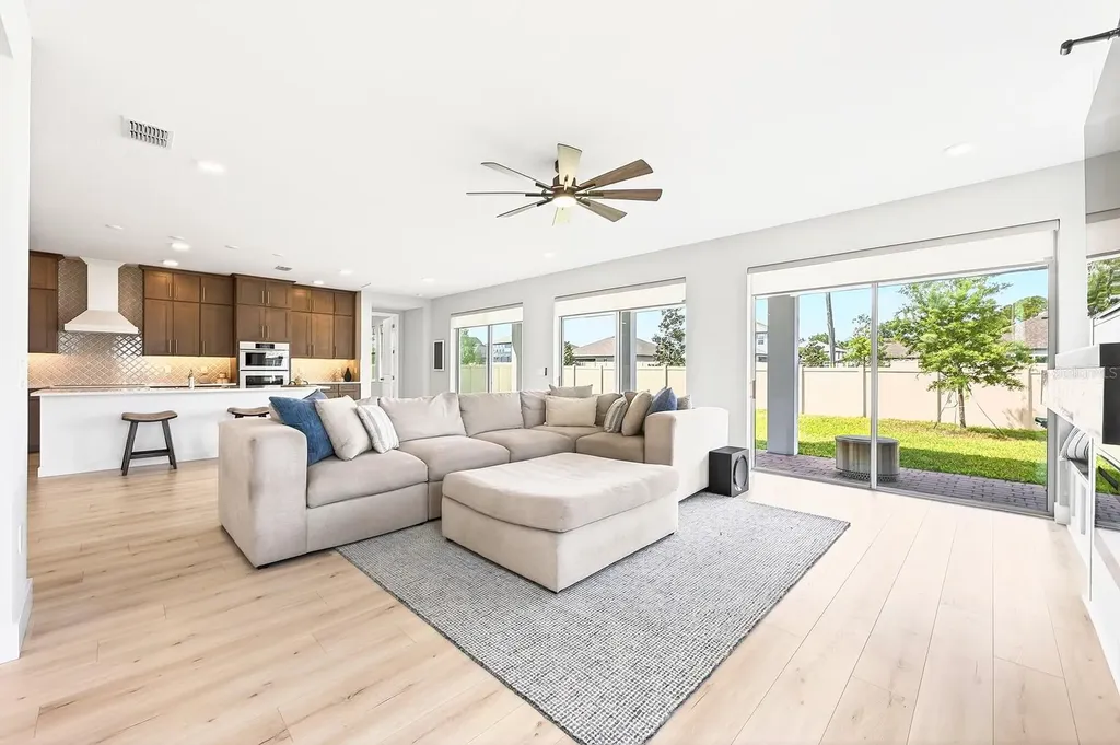 2234 Maroon Flame Court Oviedo FL 32765