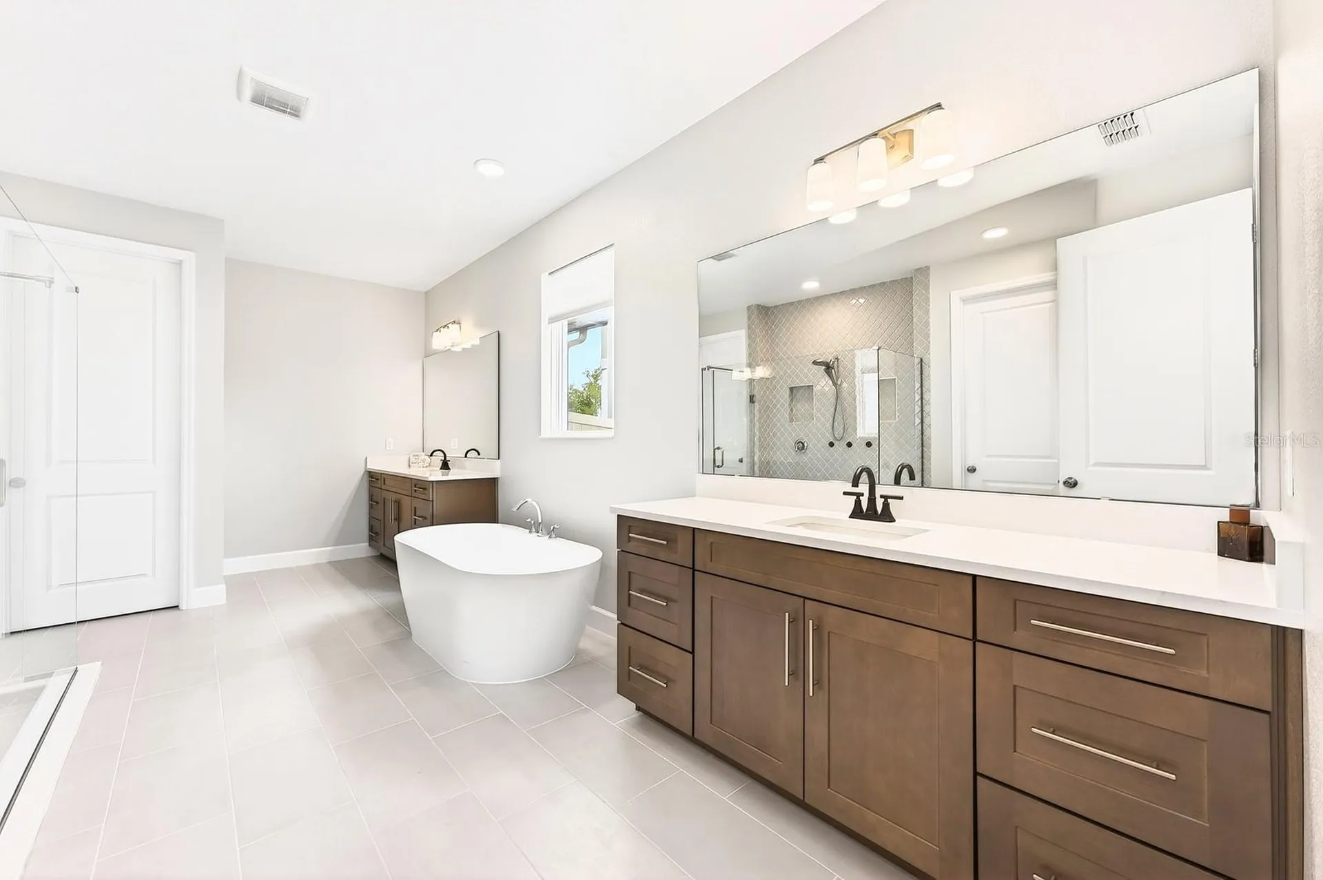 2234 Maroon Flame Court Oviedo FL 32765