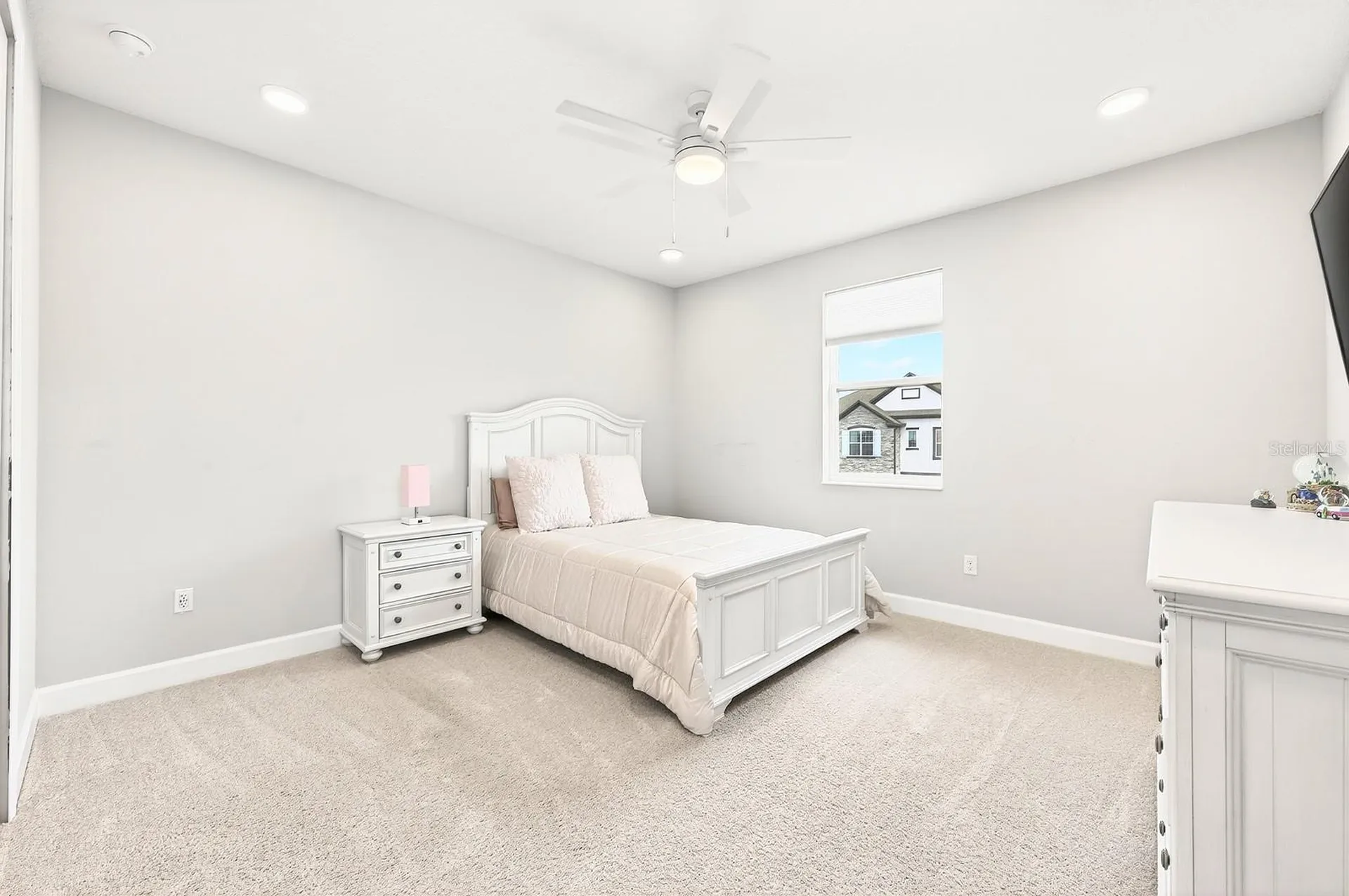 2234 Maroon Flame Court Oviedo FL 32765