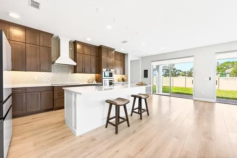 2234 Maroon Flame Court Oviedo FL 32765