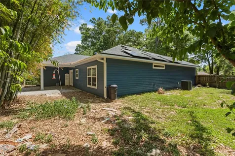 25726 SW 19th Avenue Newberry FL 32669