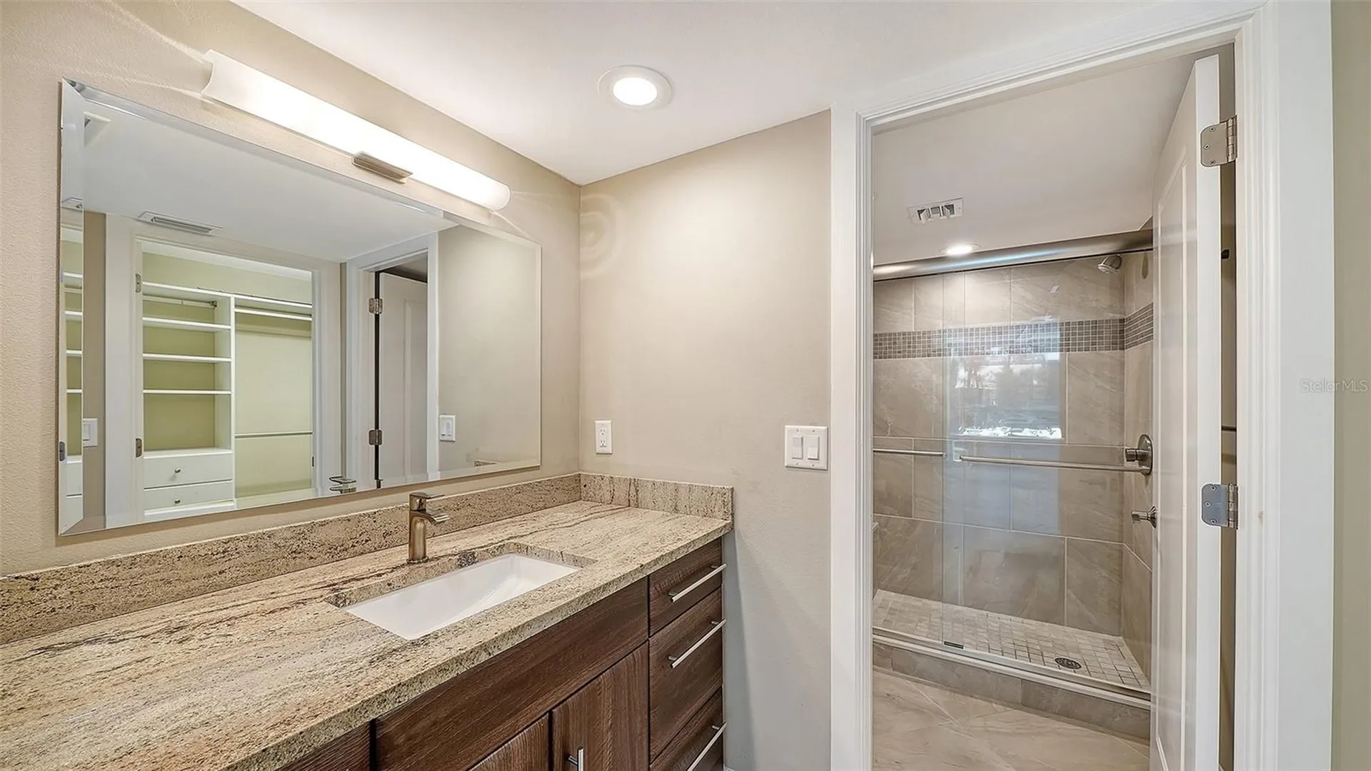 2425 Gulf Of Mexico Drive Longboat Key FL 34228
