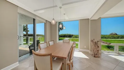 2425 Gulf Of Mexico Drive Longboat Key FL 34228