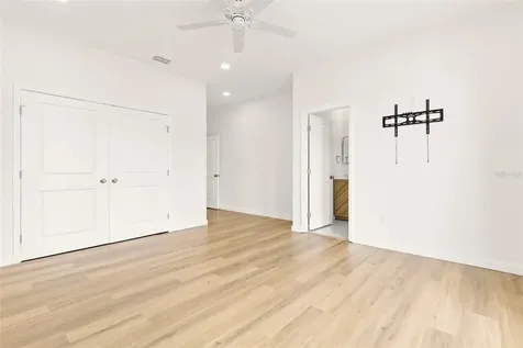 210 E Columbus Drive Tampa FL 33602
