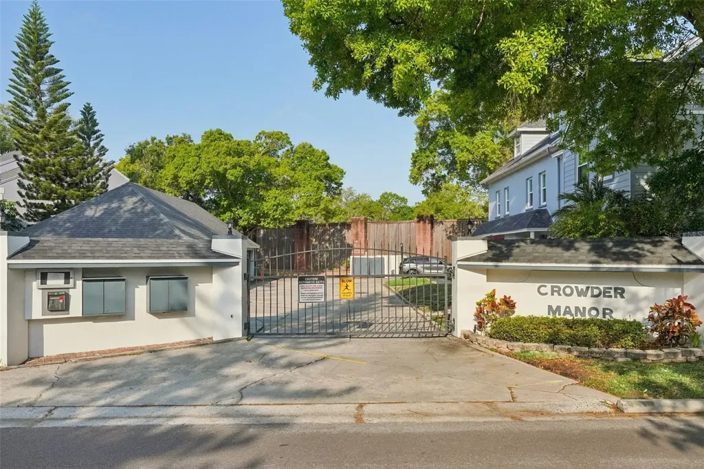 2507 Crowder Lane Tampa FL 33629
