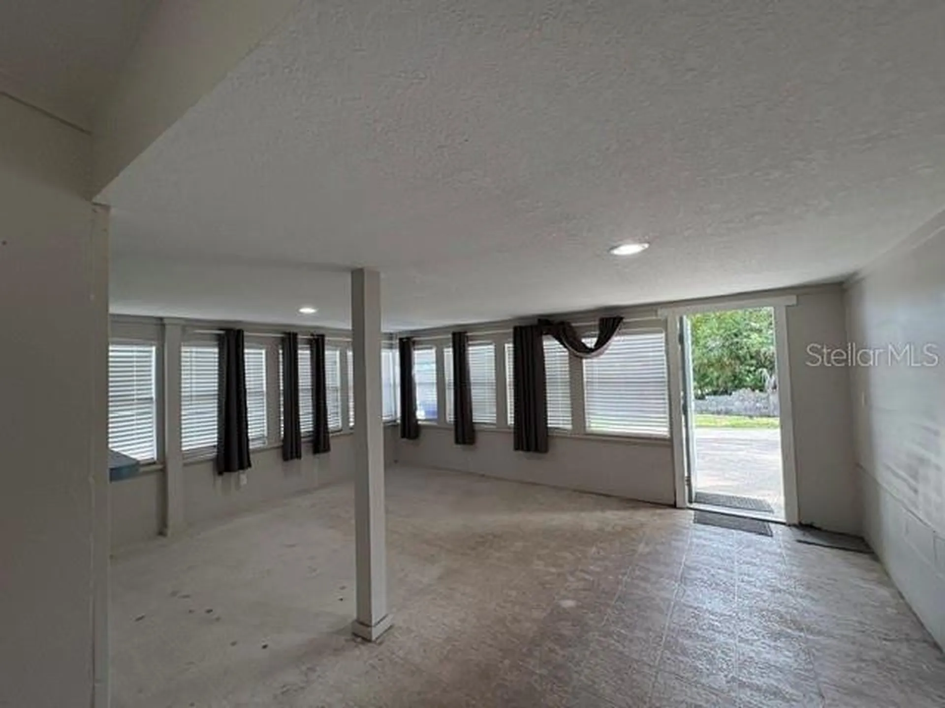 1002 Oakhill Street Lakeland FL 33815