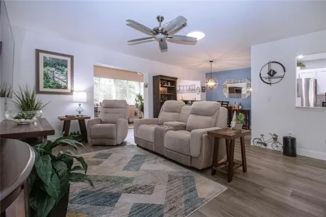505 Finsbury Circle Sun City Center FL 33573
