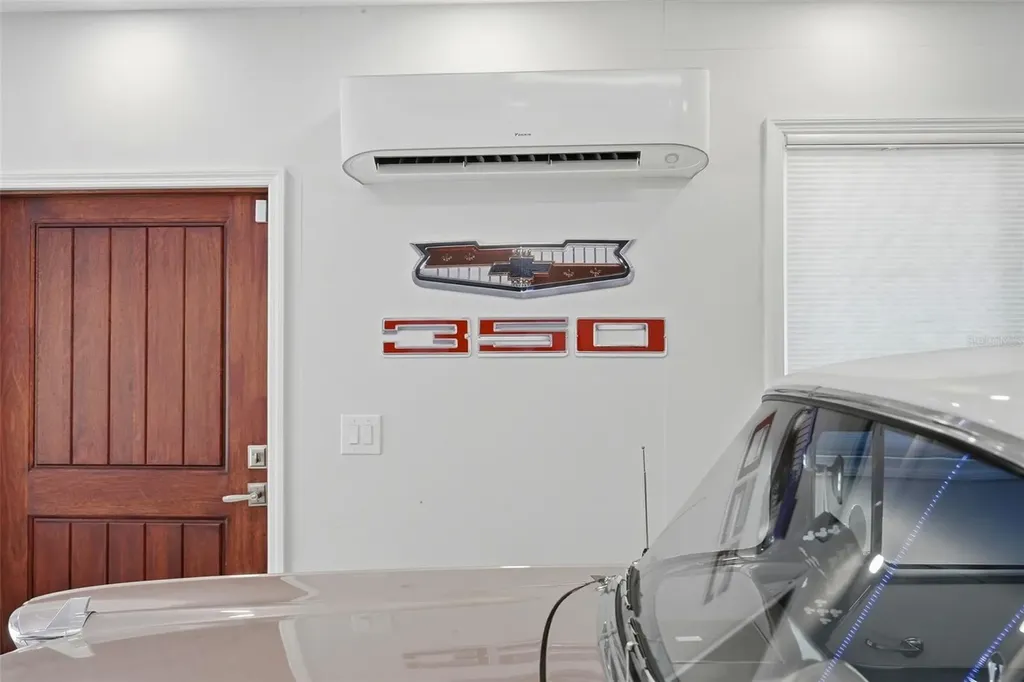 125 23rd Avenue NE St Petersburg FL 33704