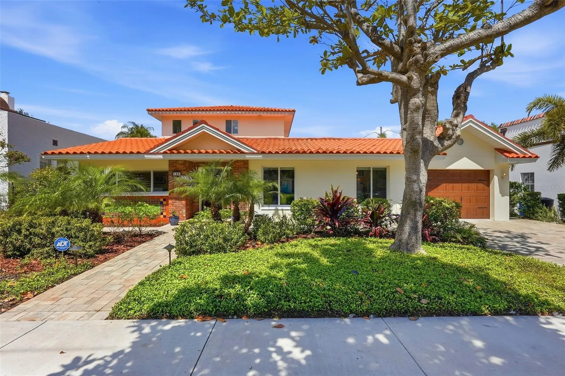 125 23rd Avenue NE St Petersburg FL 33704