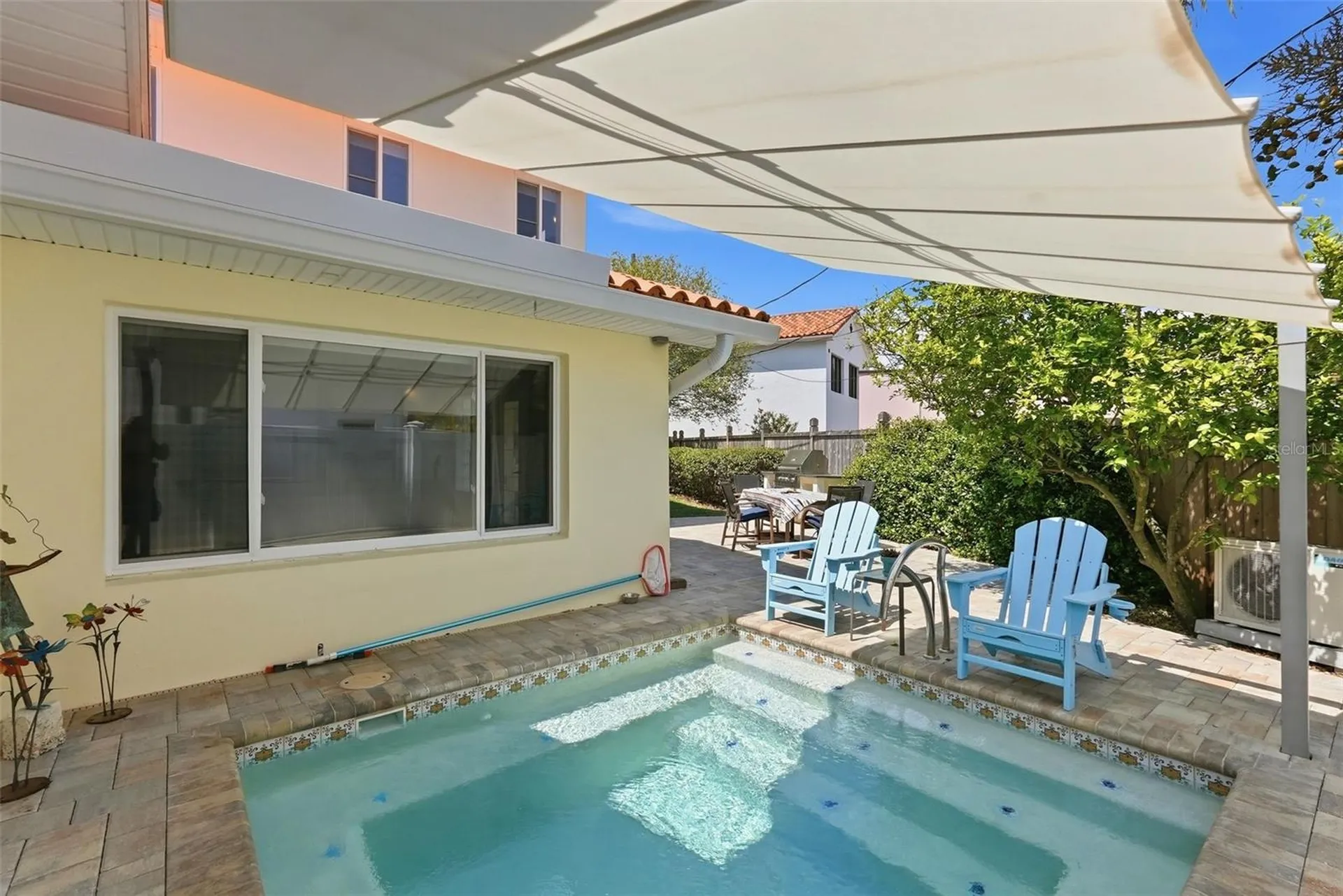 125 23rd Avenue NE St Petersburg FL 33704