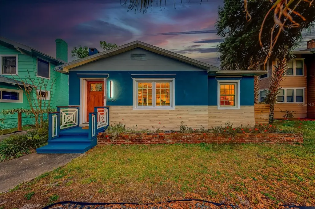 636 37th Avenue S St Petersburg FL 33705