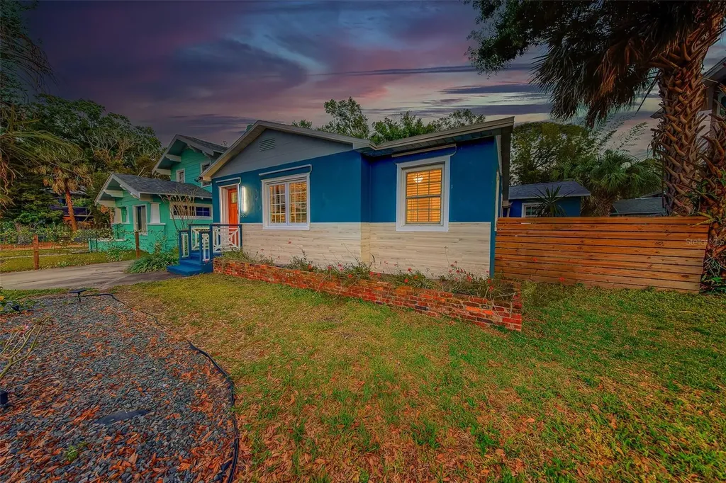636 37th Avenue S St Petersburg FL 33705