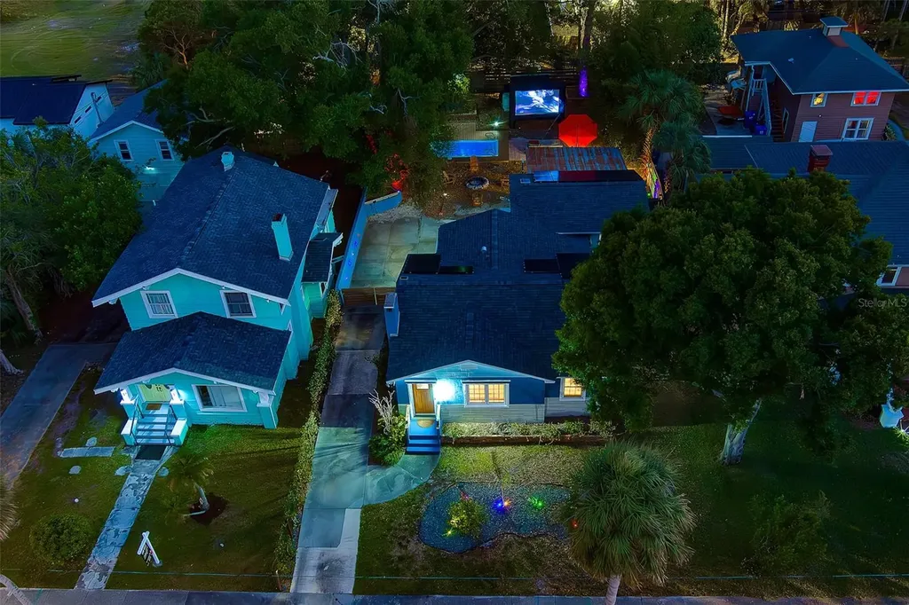 636 37th Avenue S St Petersburg FL 33705