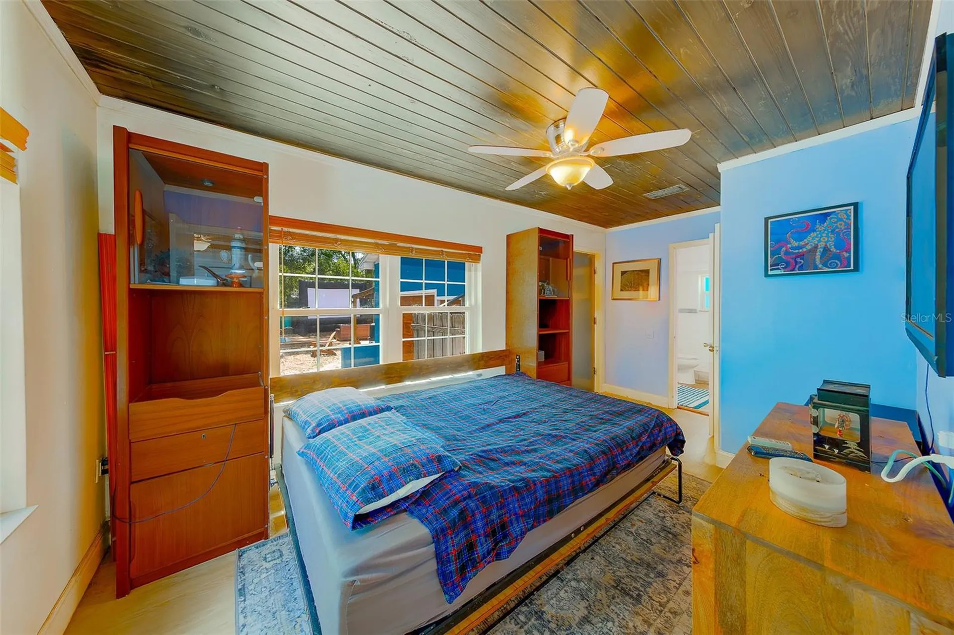 636 37th Avenue S St Petersburg FL 33705