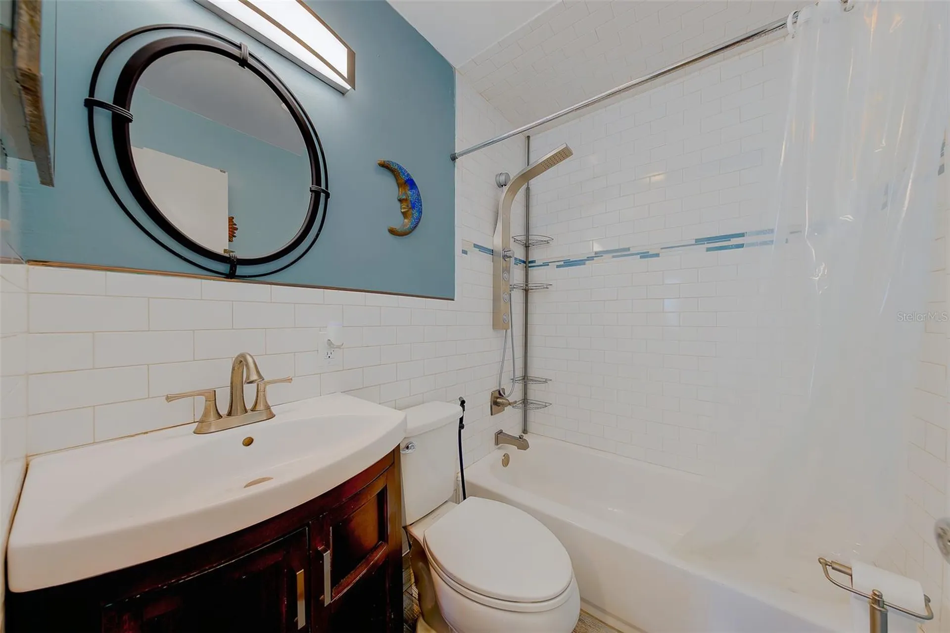 636 37th Avenue S St Petersburg FL 33705