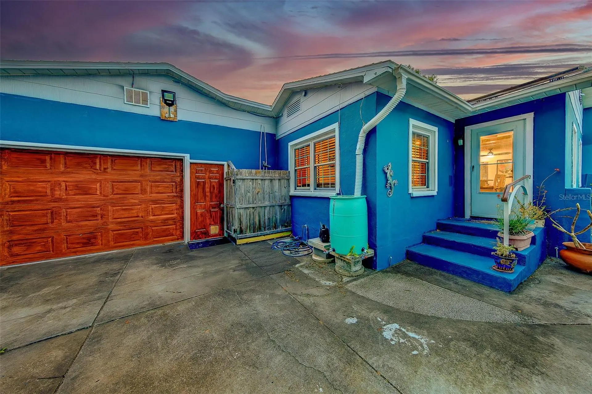636 37th Avenue S St Petersburg FL 33705